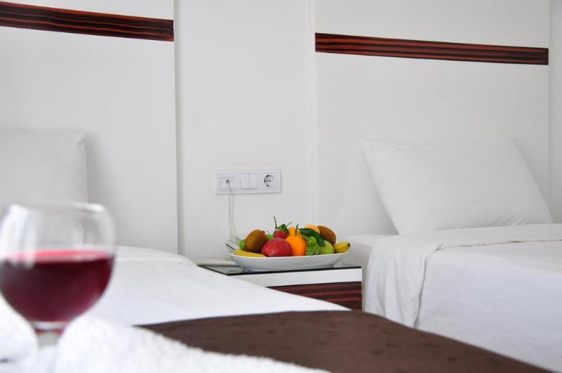 Lara Atalla Hotel อันตัลยา ภายนอก รูปภาพ